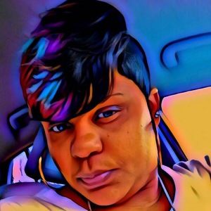 Meet your Posher, Latoya